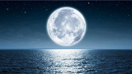 Nằm mơ thấy mặt trăng là dự báo cho điều gì